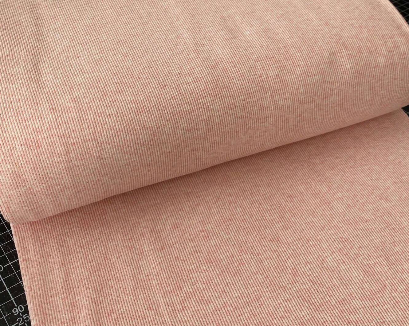 Bündchenstrick- rosa meliert