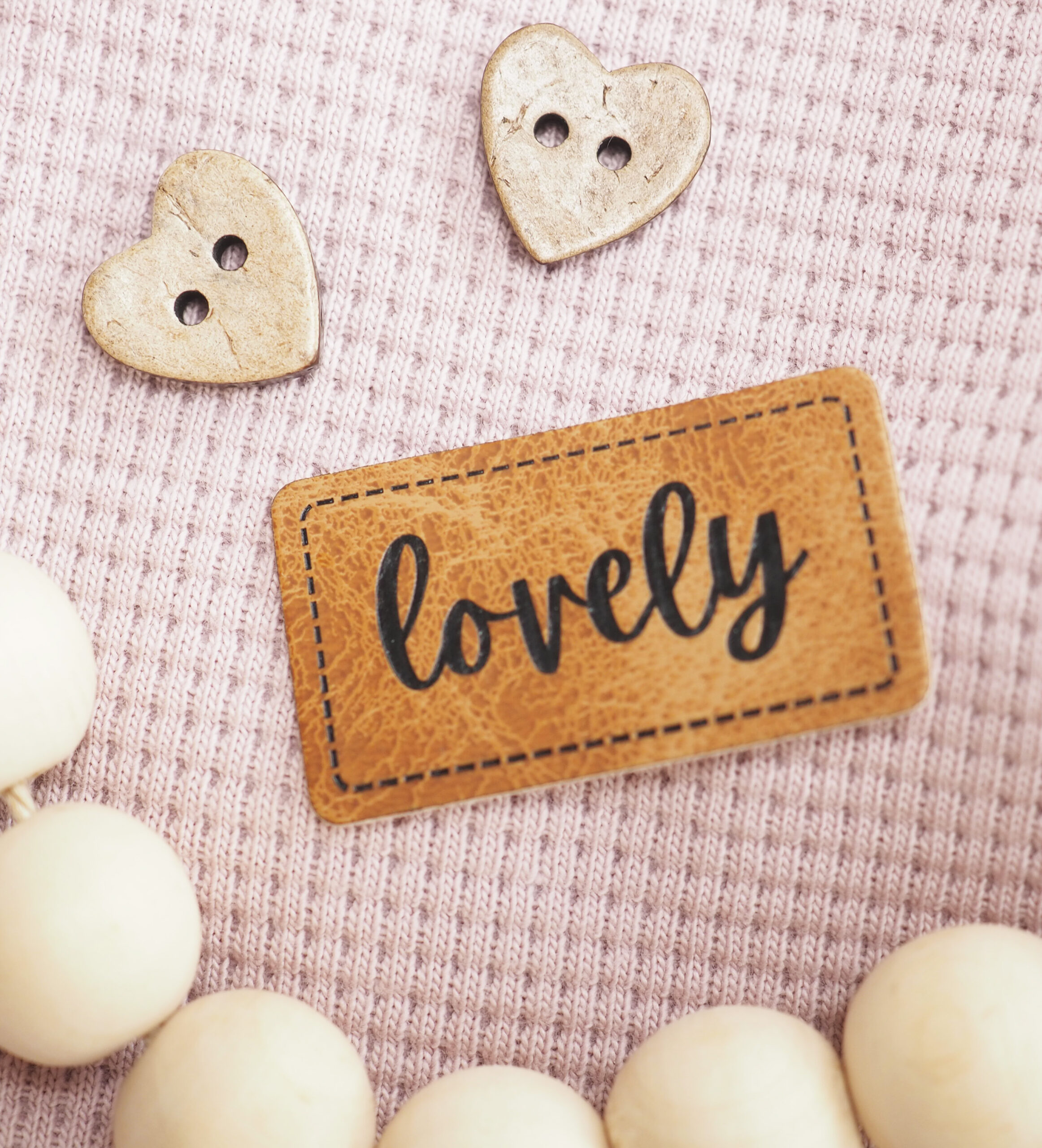 Kunstlederlabel - Lovely *iron-on* – Bild 2
